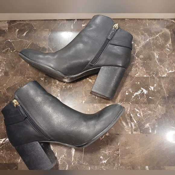 Louise et Cie Black Leather Ankle Booties with Block Heel and Gold Accent - Picture 10 of 16